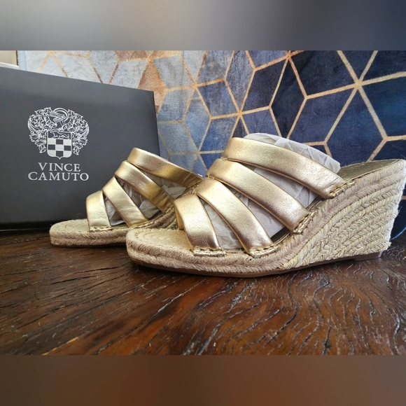 Vince Camuto Molisanas - Picture 7 of 8